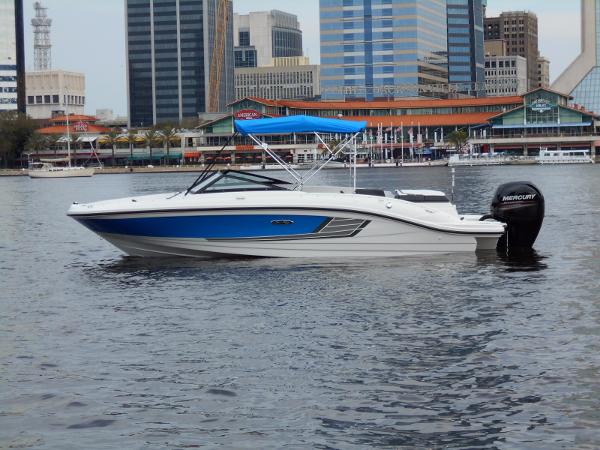 2015 Sea Ray 21 SPX Outboard