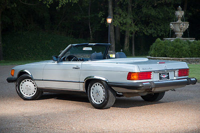Mercedes-Benz : Other Base Convertible 2-Door Mercedes 560SL, Silver with Navy Leather, Factory Hardtop and Navy Soft Top