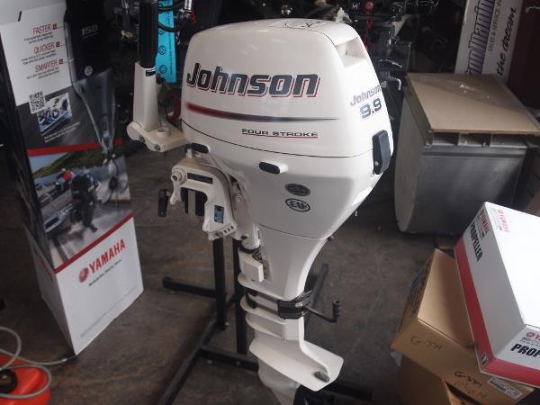 2005 Johnson J10RL4SO Engine and Engine Accessories