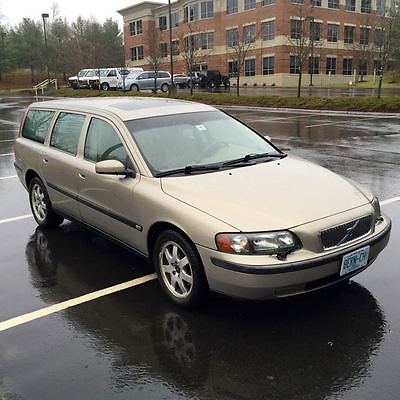 Volvo : V70 2.5T AWD Wagon 4-Door 2004 volvo v 70 2.5 t awd wagon 4 door 2.5 l 171 k miles