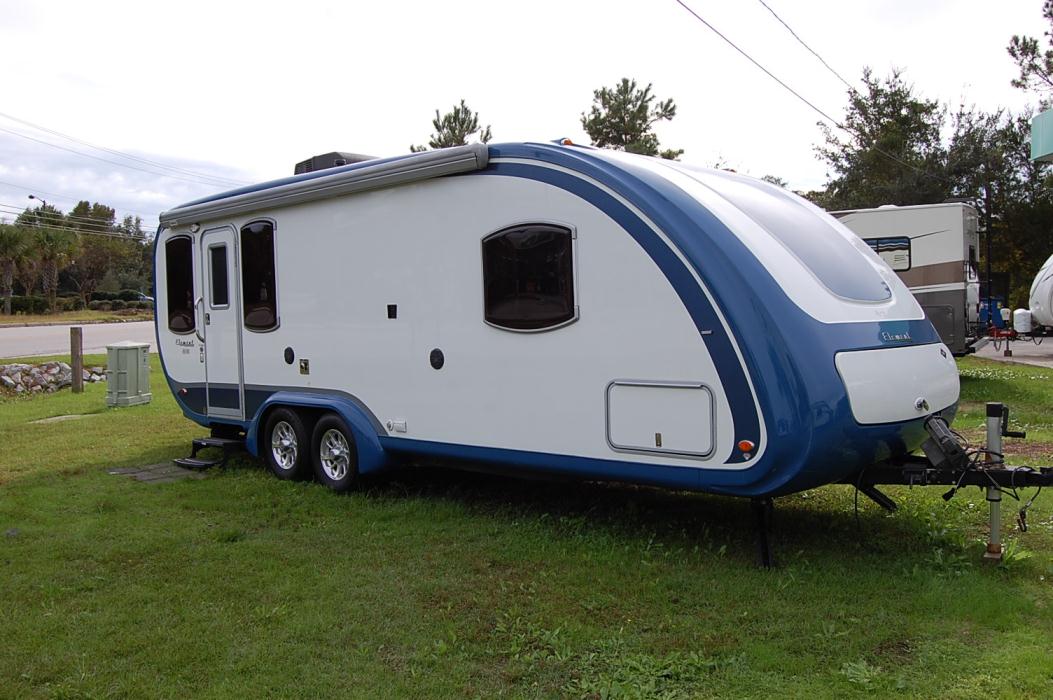 2012 Evergreen ELEMENT ET 26SRL SPACE AGE LOOK !!
