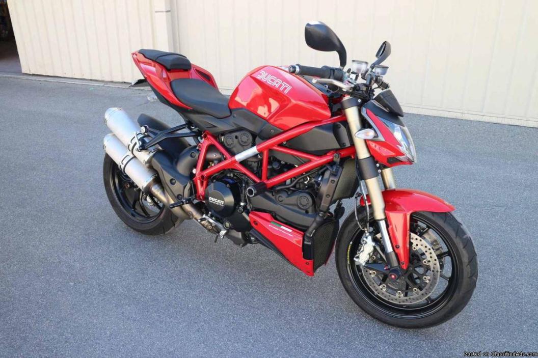 2013 Ducati STREETFIGHTER 848 For Sale