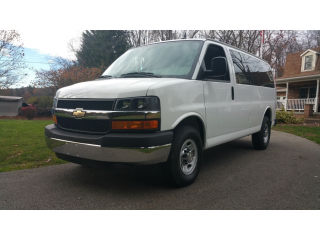 Chevrolet : Express LT 97 actual miles 12 passenger lt trim package brand new factory warranty as new