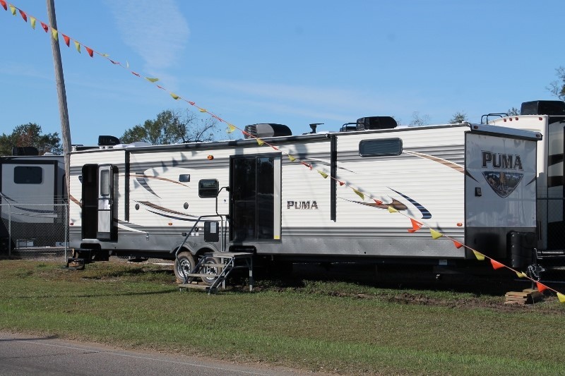 2011 Palomino Maverick M-8801