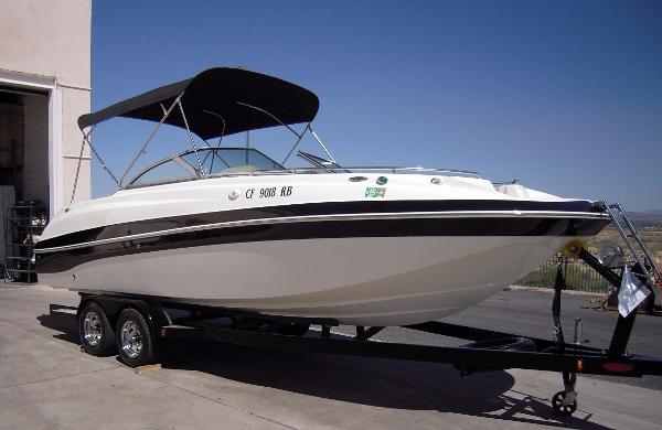 2006 NAUTIC STAR 230 Sport Deck