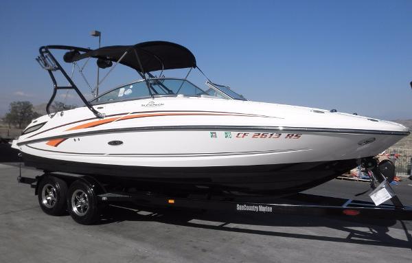 2012 Sea Ray 240 Sundeck