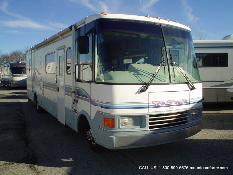 2002 National Rv Trade Winds