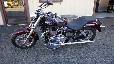 Triumph : Other 2014 triumph america low miles like new with warranty red maroon