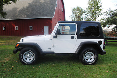 Jeep : Wrangler 2dr Sport 2004 jeep wrangler 4 x 4 hardtop right hand drive 6 cylinder wow warranty wow