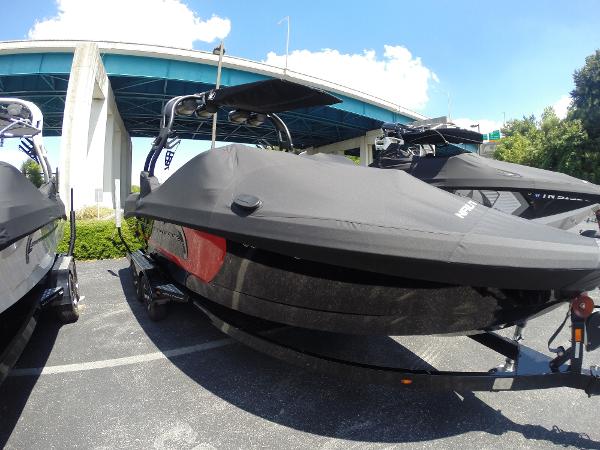 2015 Nautique Super Air 230