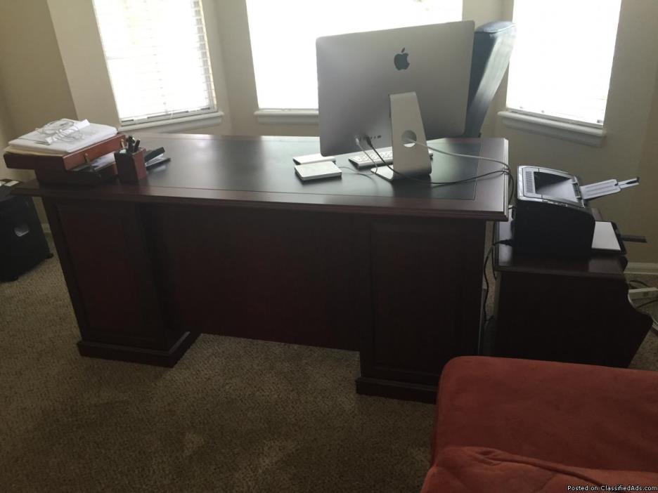 Office desk mahogany, 0