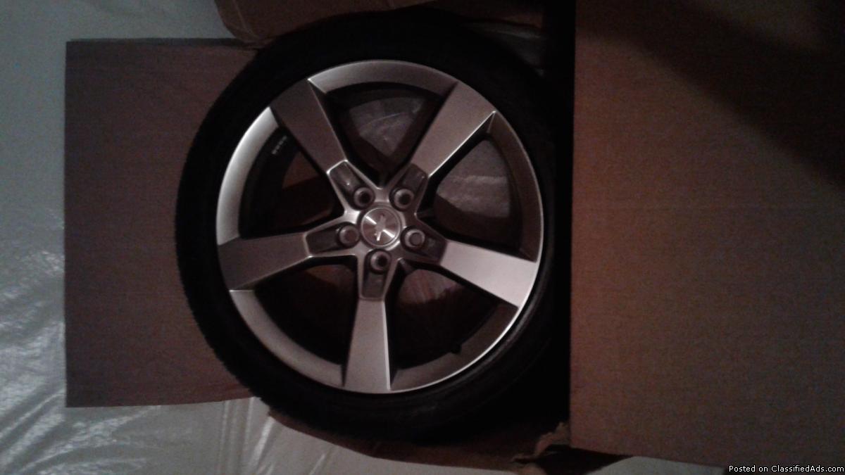 2011 factory 20 inch rims the rubber