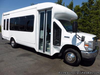 2009 Ford E450 Wheelchair Shuttle Bus (A4782)