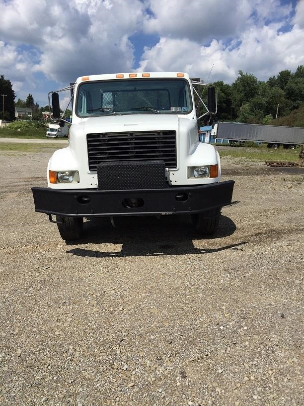 1999 International 4700  Conventional - Day Cab