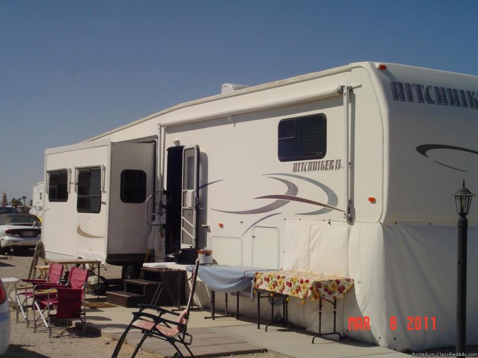 2003 Hitchhiker II LSM  Fifth Wheel for sale