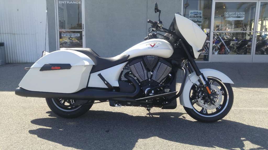 2016 Victory Cross Country Suede White Frost