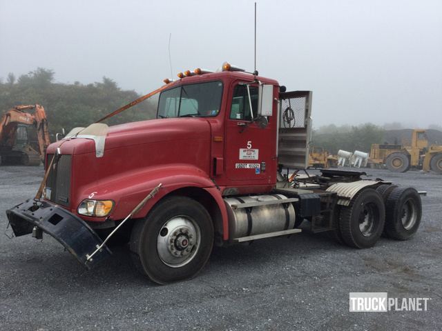 1997 International 9400  Conventional - Day Cab