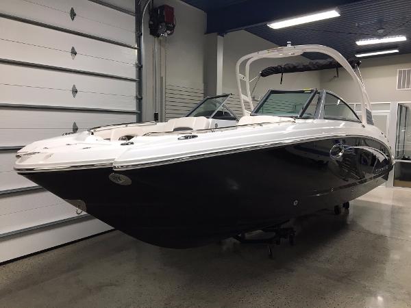 2017 Chaparral 264 Sunesta