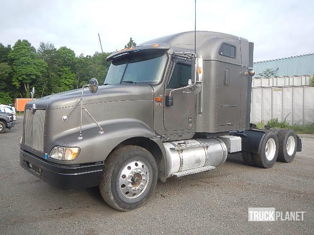 2007 International 9100i  Conventional - Sleeper Truck