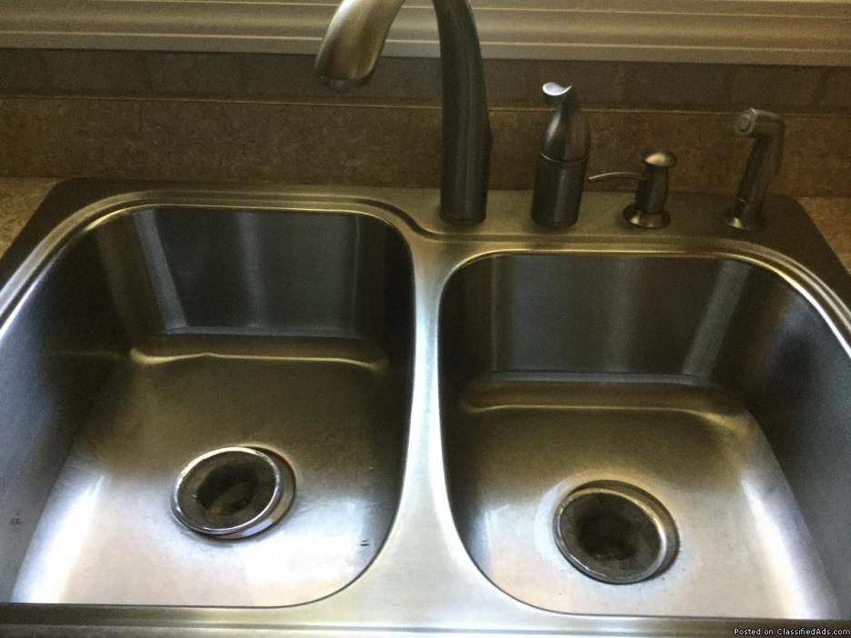 Kohler stainless kitchen sink and faucet, 2