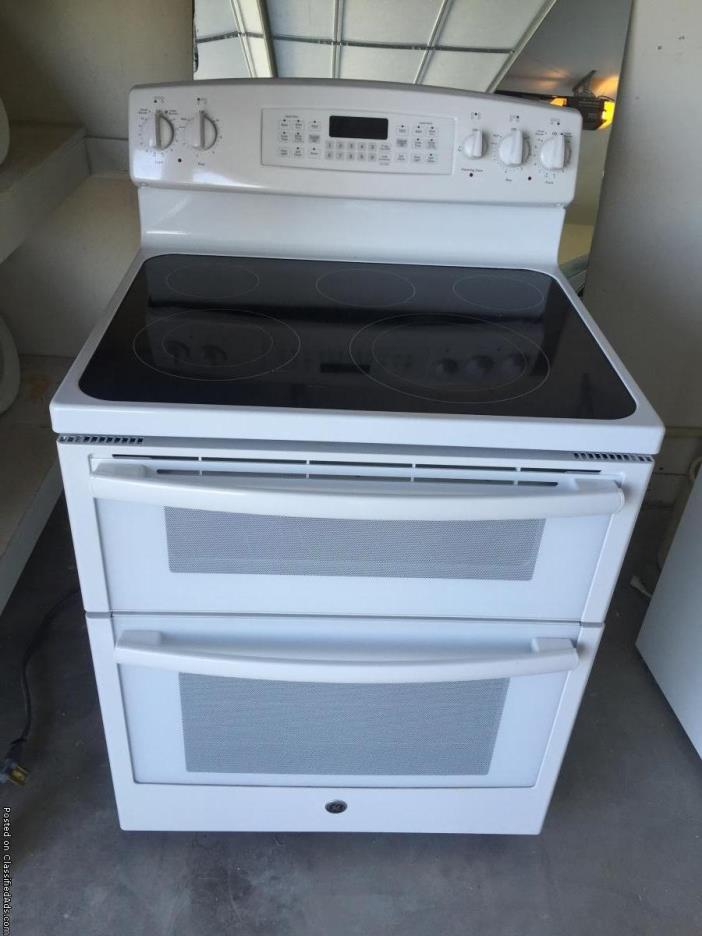 GE Electric Double Oven/Whirpool over the range microwave, 0