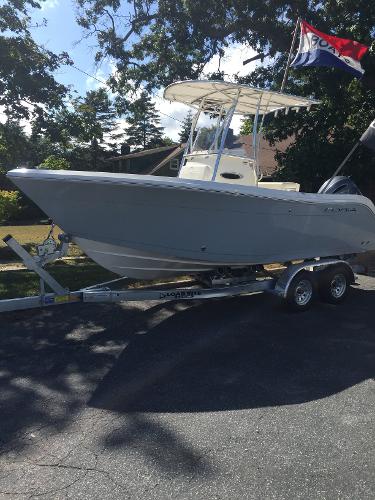 2017 Cobia 201 Center Console