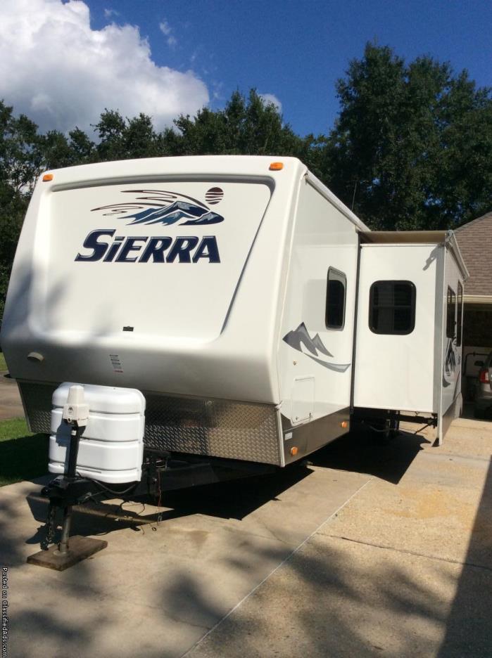 2006 Forest River Sierra Travel Trailer Stored Indoors!