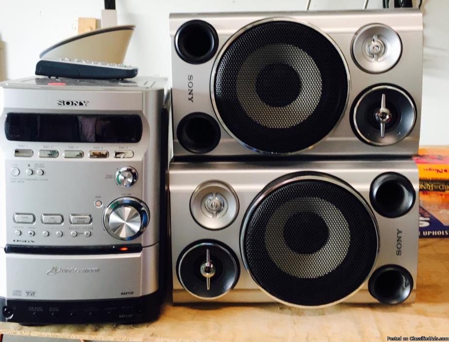 Small Sony stereo & speakers, 0