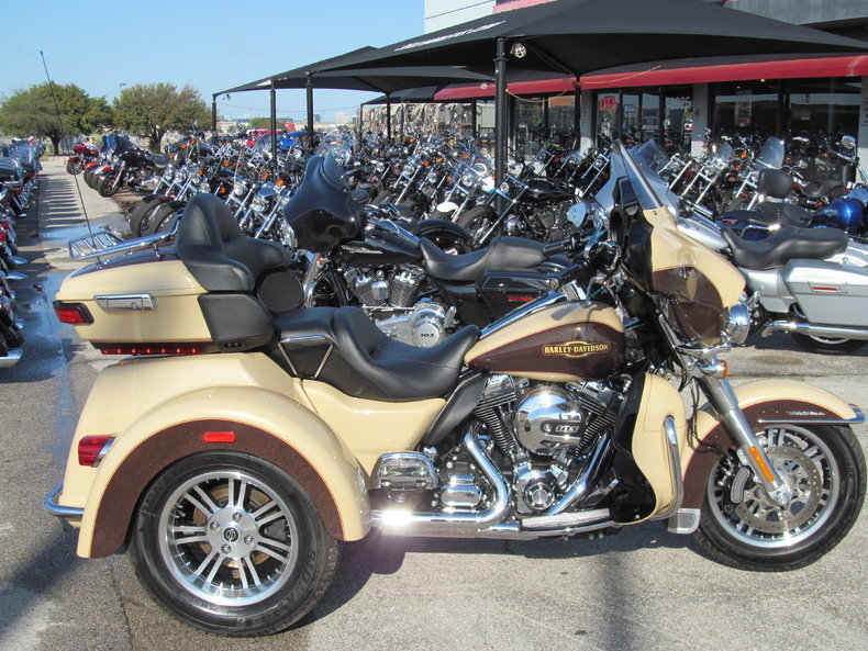 2013 Harley-Davidson DYNA WIDE GLIDE