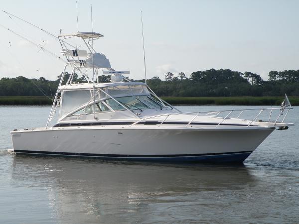 1996 Bertram 36 Moppie Express