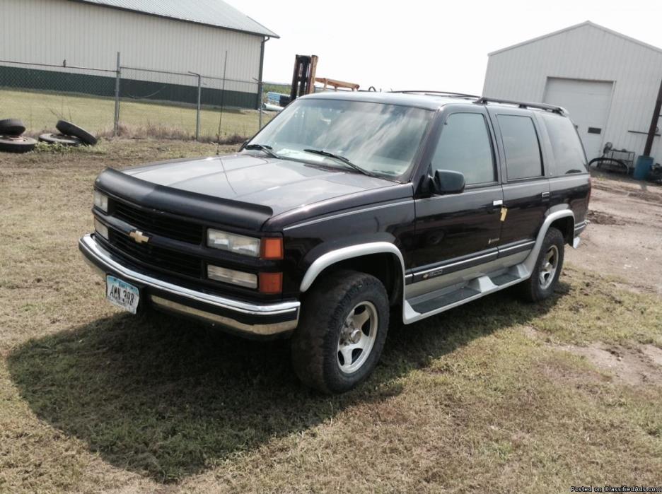 Parting Out: 1997 Chevy Tahoe/350 Vortec Motor
