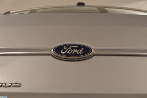 2011 Ford Taurus SEL