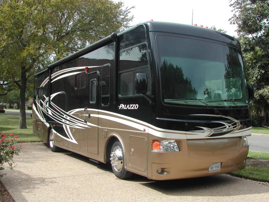 2013 Thor Motor Coach PALAZZO