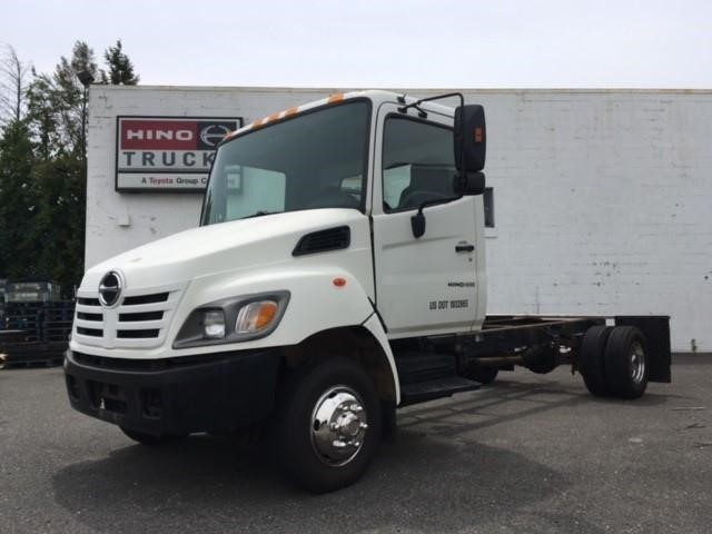 2005 Hino 145  Cab Chassis