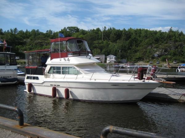 1984 Sea Ray 360 Aft Cabin