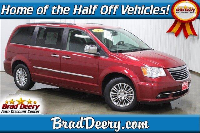 2013 Chrysler Town and Country Touring-L