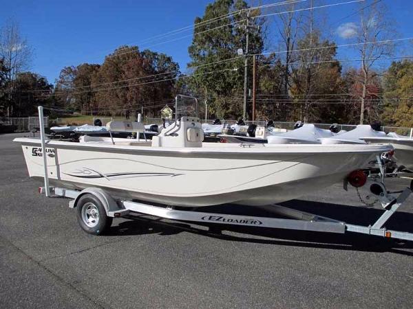 2017 Carolina Skiff DLV Series 218