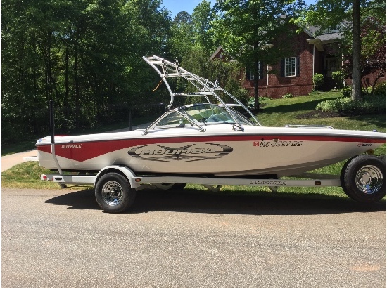 2010 Moomba Outback