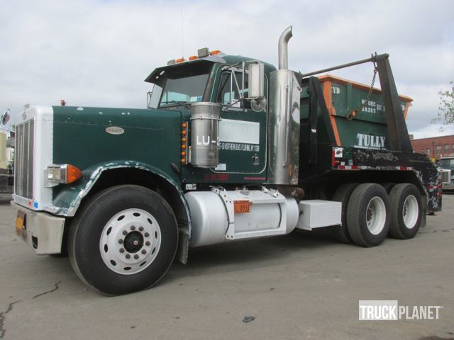 1996 Peterbilt 379  Hooklift Truck