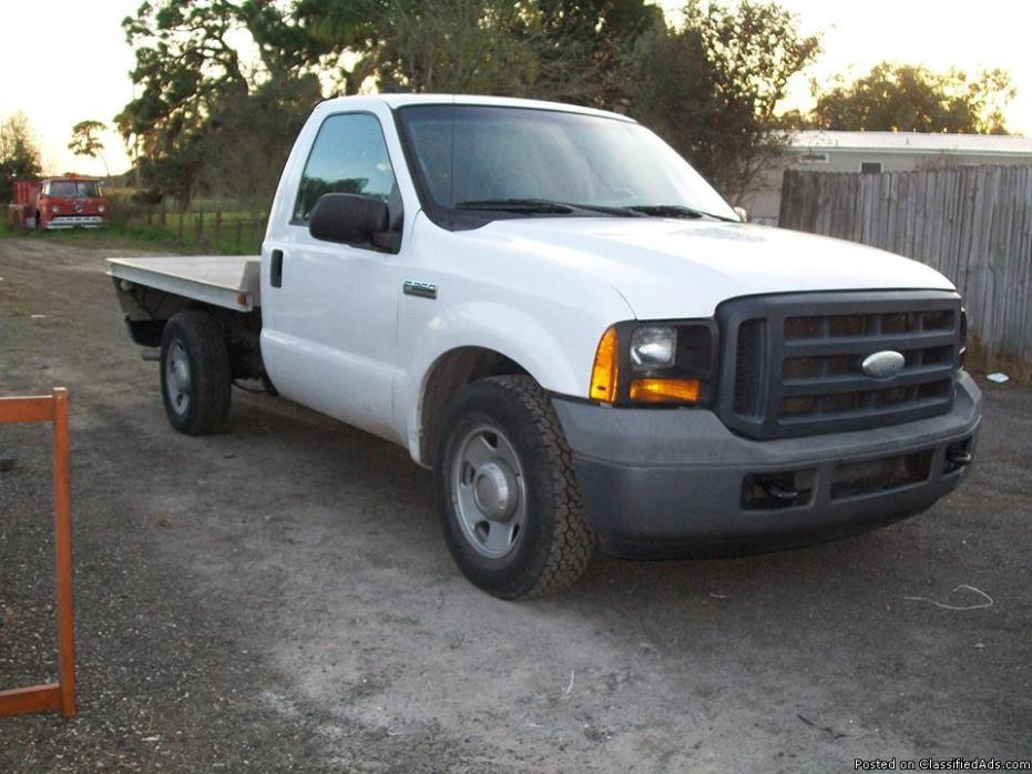 06 Ford F250  Flatbed