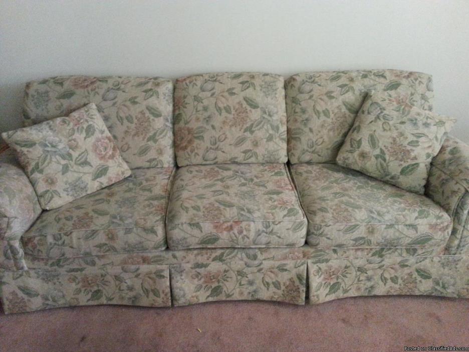 Like new queen size sofa bed