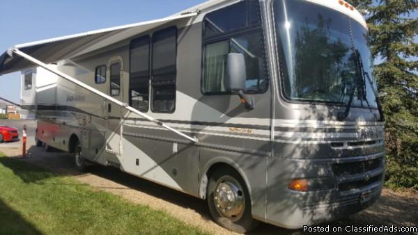 2003 Fleetwood Pace Arrow 37A Class-A Motorhome For Sale