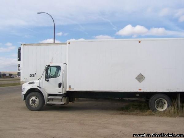2004 Freightliner M2 with 24ft box for Private Sale or Finance Lease o.a.c....