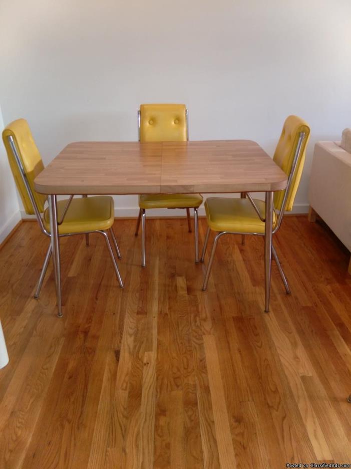 Contemporary Retro Kitchen Table and Chairs, 0