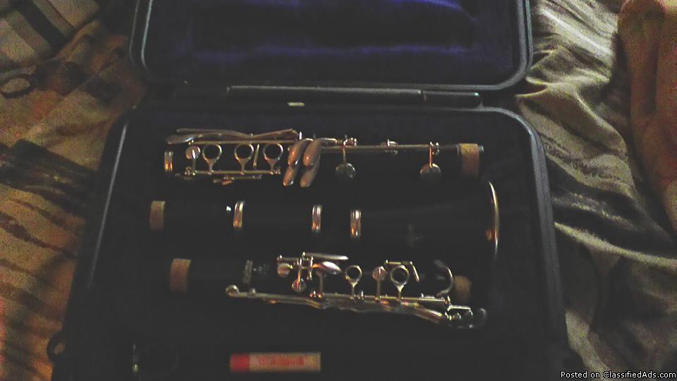 Clarinet for sale, 1