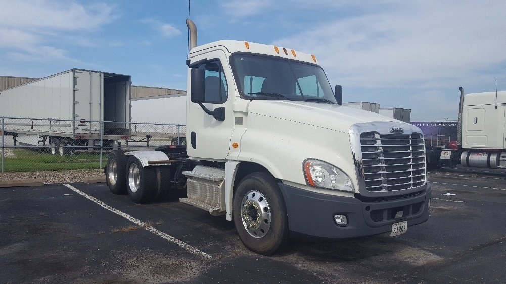 2014 Freightliner Cascadia  Conventional - Day Cab