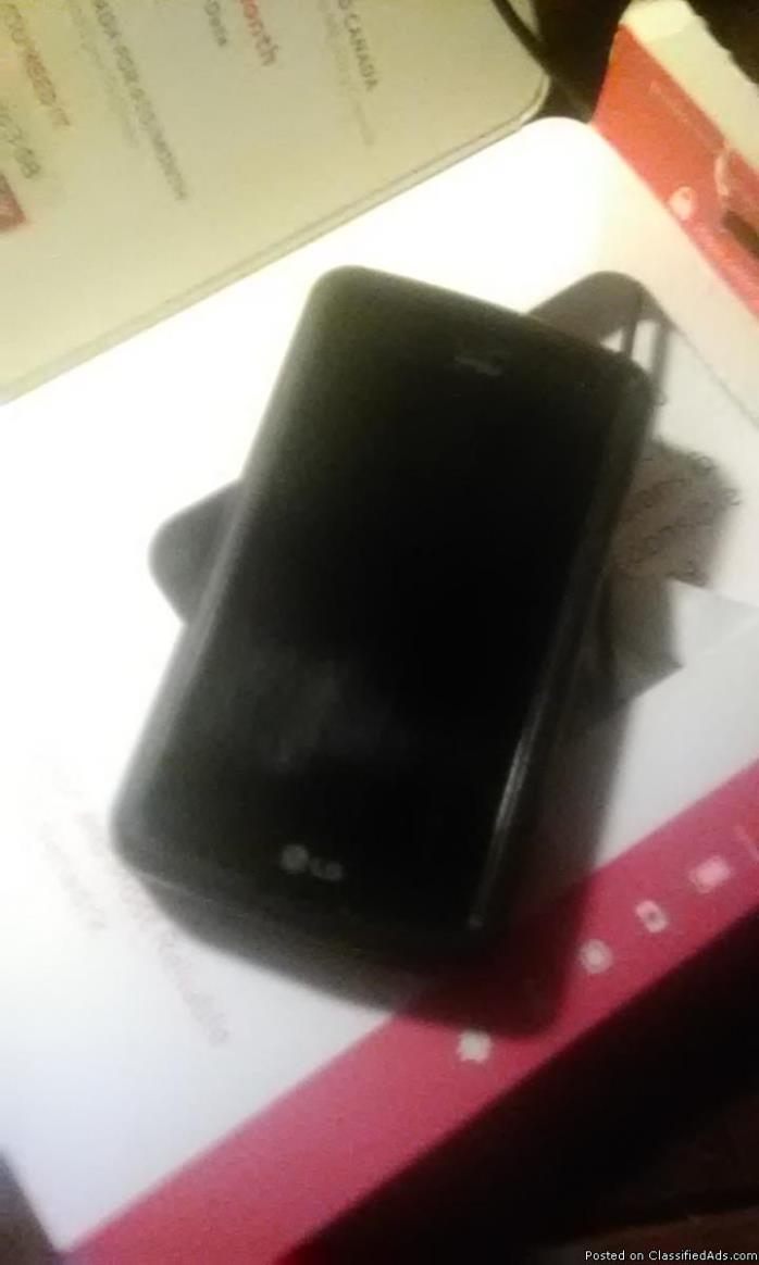 brand new lg Verizon phone with putter case, 2