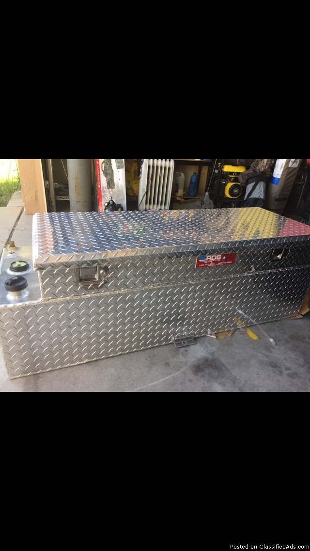 60 gallon alum-alloy fuel tank with tool box