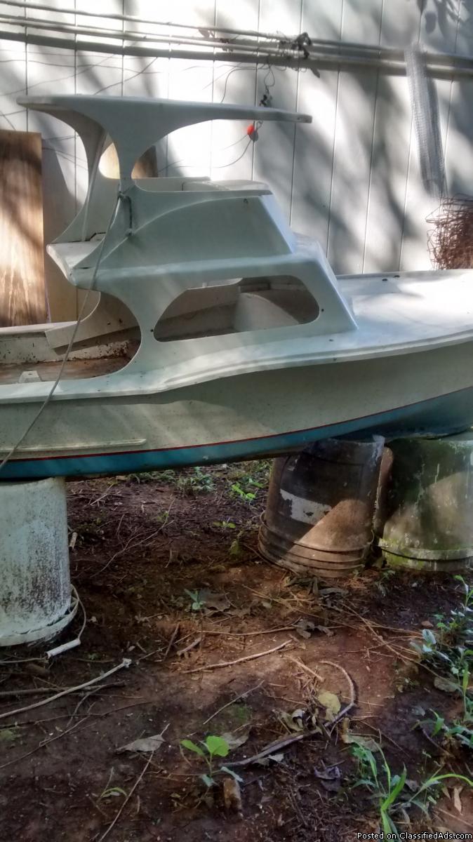 4 foot boat for display., 0