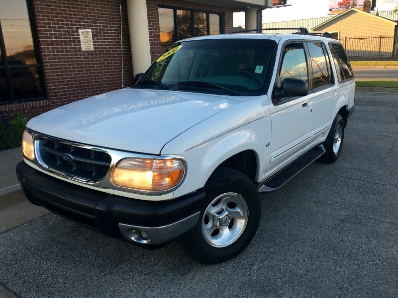 2000 Ford Explorer XLT *Sharp *Runs Great *Carfax